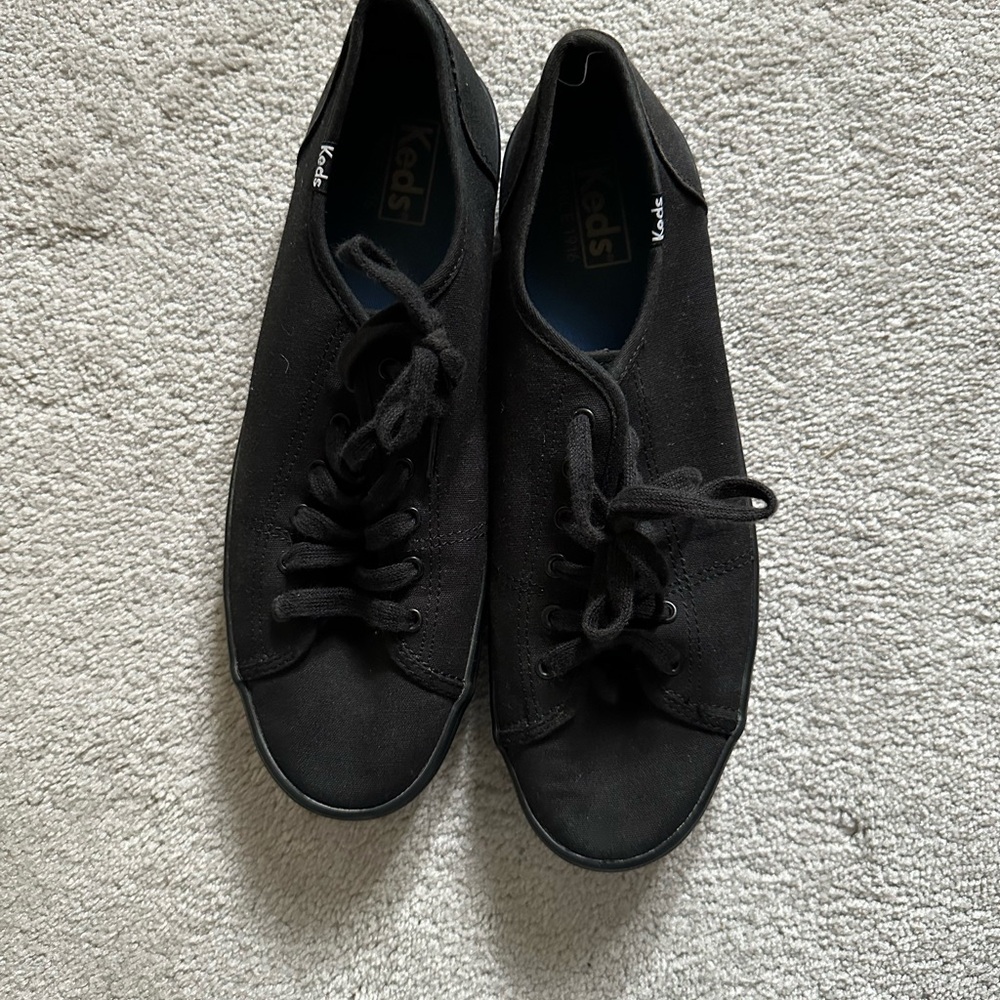 Keds Lace Up Black Sneakers, Size 10